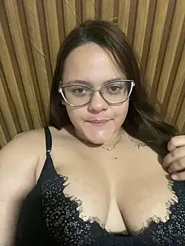 Snapshot of Laryssinha_69 chatting on 07/09/26, 12:42 Laryssinha 69 online show from 07/09/26, 12:42
