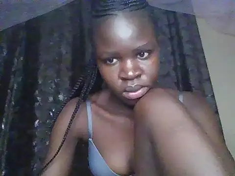 Snapshot of small_diva chatting on 06/28/26, 06:58 small diva online show from 06/28/26, 06:58