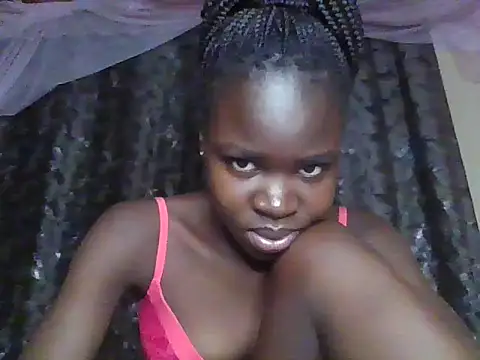 Snapshot of small_diva chatting on 07/26/26, 07:32 small diva online show from 07/26/26, 07:32