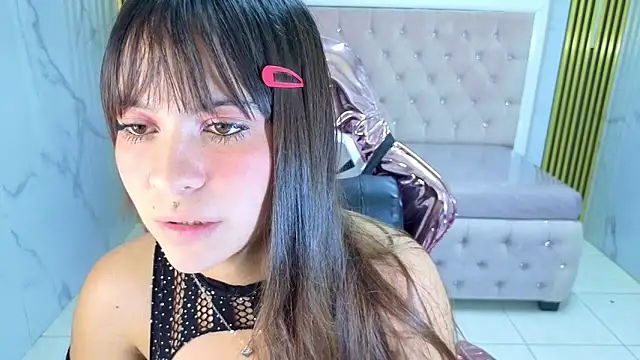 Snapshot of isabeau_s chatting on 06/19/26, 01:37 isabeau s online show from 06/19/26, 01:37
