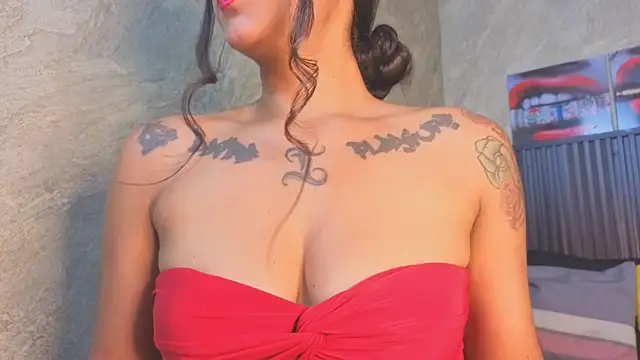 Snapshot of lauryn__brown chatting on 06/24/26, 12:26 lauryn brown online show from 06/24/26, 12:26