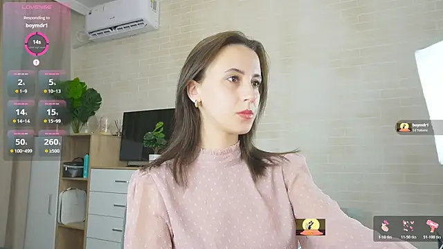 Snapshot of SoLovelyAnna chatting on 04/03/26, 11:03 SoLovelyAnna online show from 04/03/26, 11:03