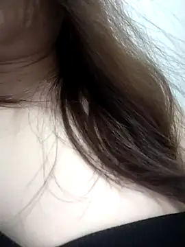 YoenLyy online show from 07/05/26, 02:40