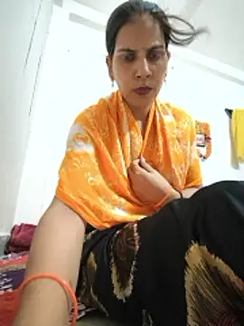 Snapshot of Neha-ji chatting on 06/08/26, 01:33 Neha-ji online show from 06/08/26, 01:33