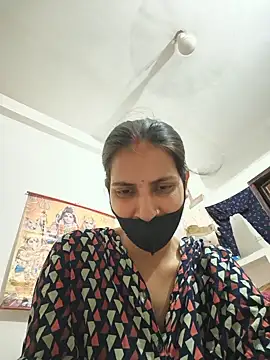 Snapshot of Neha-ji chatting on 06/28/26, 02:34 Neha-ji online show from 06/28/26, 02:34