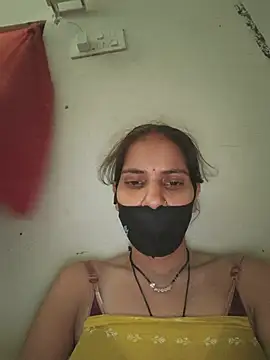 Snapshot of Neha-ji chatting on 07/04/26, 05:35 Neha-ji online show from 07/04/26, 05:35