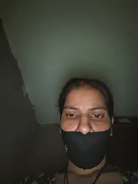 Snapshot of Neha-ji chatting on 07/08/26, 12:37 Neha-ji online show from 07/08/26, 12:37
