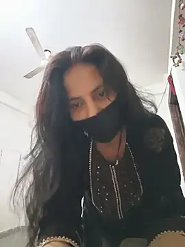 Snapshot of Neha-ji chatting on 07/11/26, 02:36 Neha-ji online show from 07/11/26, 02:36