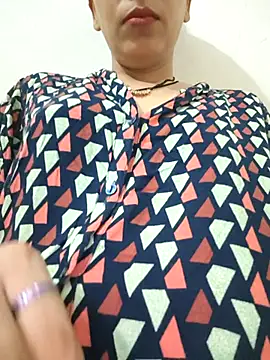 Snapshot of Neha-ji chatting on 07/14/26, 12:22 Neha-ji online show from 07/14/26, 12:22