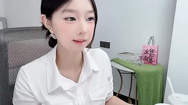 Yoyo33355 online show from 06/21/26, 03:20
