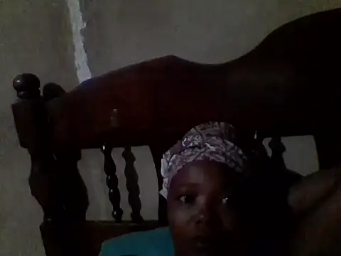 Snapshot of mommysmiley1234 chatting on 06/19/26, 02:16 mommysmiley1234 online show from 06/19/26, 02:16