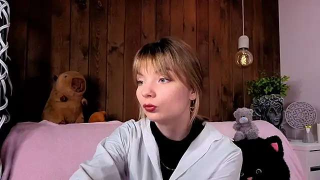 IvoryPesante online show from 06/14/26, 08:22