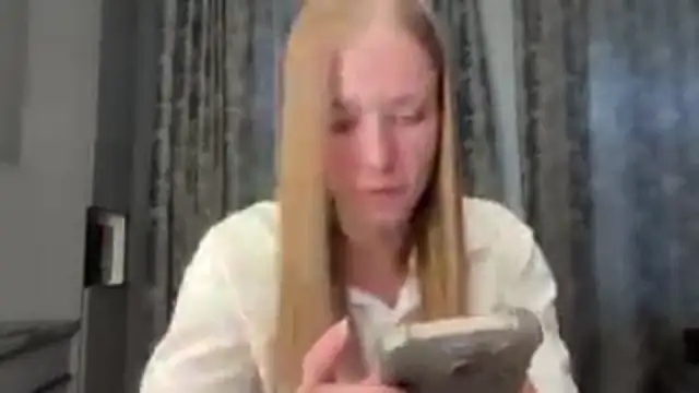 Snapshot of DanikaMory chatting on 05/25/26, 12:00 DanikaMory online show from 05/25/26, 12:00