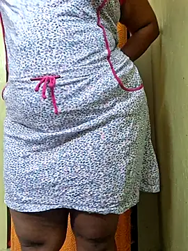 Snapshot of Tamilnithu chatting on 07/01/26, 02:57 Tamilnithu online show from 07/01/26, 02:57
