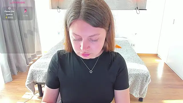 Kitkatvel online show from 06/17/26, 05:43