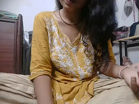Snapshot of Desi_indian_5 chatting on 05/25/26, 06:30 Desi indian 5 online show from 05/25/26, 06:30