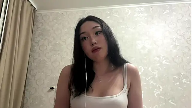 LilowNax online show from 05/25/26, 05:52