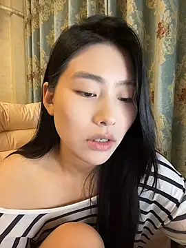 Snapshot of zhenzhen-888 chatting on 07/02/26, 02:45 zhenzhen-888 online show from 07/02/26, 02:45