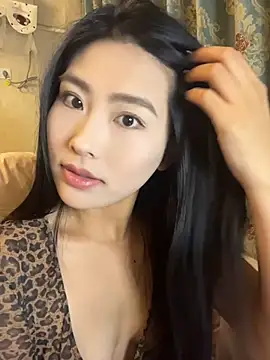Snapshot of zhenzhen-888 chatting on 07/27/26, 02:57 zhenzhen-888 online show from 07/27/26, 02:57