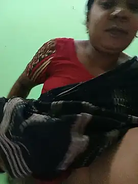 Snapshot of Hot-rupali99 chatting on 05/25/26, 04:57 Hot-rupali99 online show from 05/25/26, 04:57