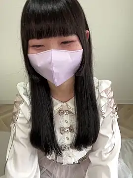 Snapshot of Reina_0129 chatting on 05/28/26, 05:49 Reina 0129 online show from 05/28/26, 05:49