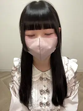 Snapshot of Reina_0129 chatting on 07/17/26, 10:55 Reina 0129 online show from 07/17/26, 10:55