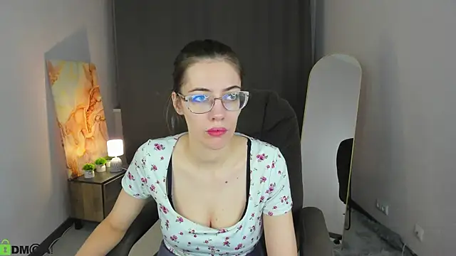 Snapshot of eva_sicret chatting on 07/11/26, 04:15 eva sicret online show from 07/11/26, 04:15