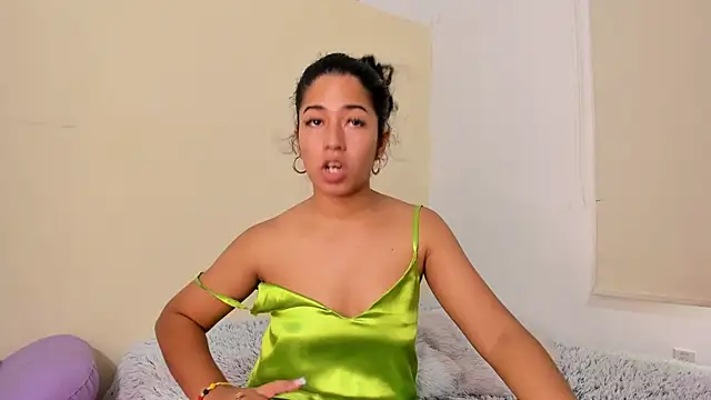 Nadia-Monroe online show from 06/26/26, 12:09