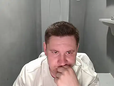 Snapshot of Max_Marlyn chatting on 06/29/26, 04:41 Max Marlyn online show from 06/29/26, 04:41