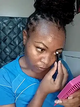 Snapshot of GoddessReen chatting on 07/27/26, 05:03 GoddessReen online show from 07/27/26, 05:03