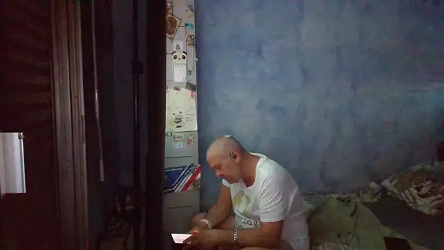 Snapshot of panda_06200 chatting on 06/09/26, 11:49 panda 06200 online show from 06/09/26, 11:49