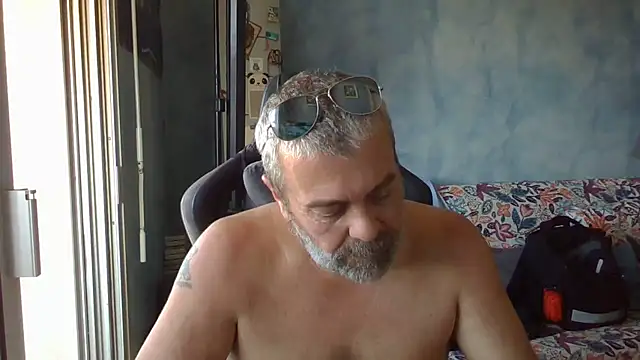 Snapshot of panda_06200 chatting on 07/09/26, 08:18 panda 06200 online show from 07/09/26, 08:18