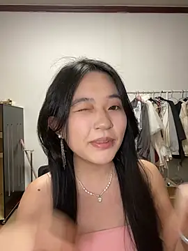 Snapshot of summer-a chatting on 05/27/26, 08:00 summer-a online show from 05/27/26, 08:00