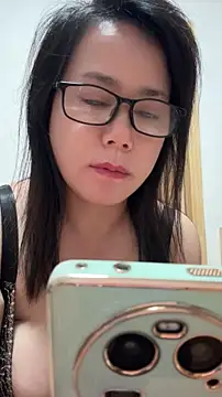 Snapshot of dabaitu38D chatting on 06/23/26, 04:43 dabaitu38D online show from 06/23/26, 04:43