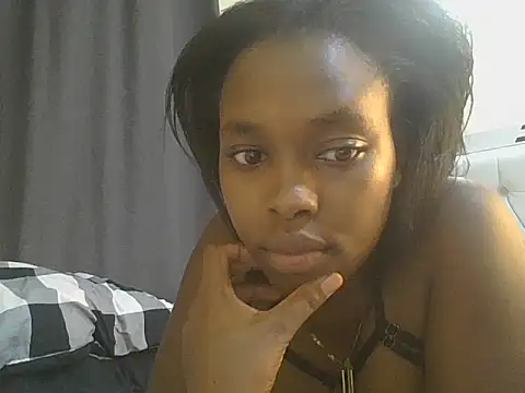 Snapshot of sexylittleprincess1 chatting on 05/26/26, 08:27 sexylittleprincess1 online show from 05/26/26, 08:27