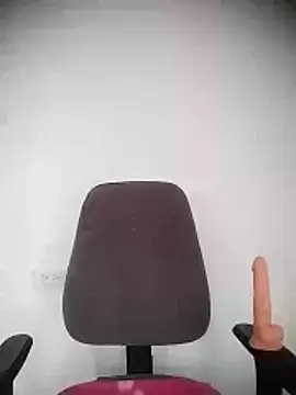 ScarletLovee  online show from 06/15/26, 08:00