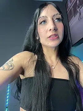 Snapshot of Naaria_ chatting on 06/16/26, 01:41 Naaria online show from 06/16/26, 01:41