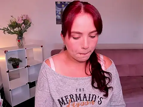 Snapshot of Miss_serena chatting on 06/18/26, 08:46 Miss serena online show from 06/18/26, 08:46