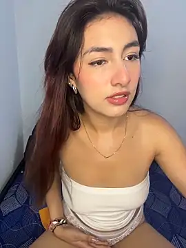 Snapshot of velariasoft_ chatting on 06/02/26, 04:42 velariasoft online show from 06/02/26, 04:42