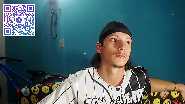 Snapshot of MrKingsaintx chatting on 06/21/26, 08:50 MrKingsaintx online show from 06/21/26, 08:50