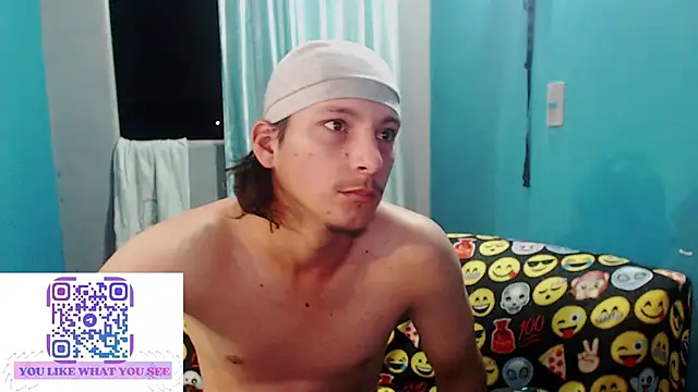 Snapshot of MrKingsaintx chatting on 07/01/26, 01:40 MrKingsaintx online show from 07/01/26, 01:40