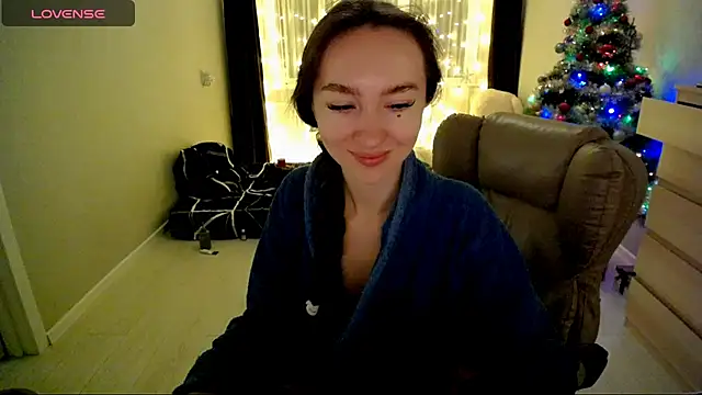 Maryana Ro online show from 02/03/25, 11:36