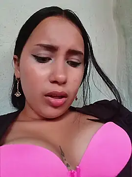 Snapshot of shantall_cute chatting on 06/14/26, 08:55 shantall cute online show from 06/14/26, 08:55