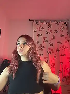 Snapshot of Sophia_LuxxX chatting on 06/02/26, 01:51 Sophia LuxxX online show from 06/02/26, 01:51