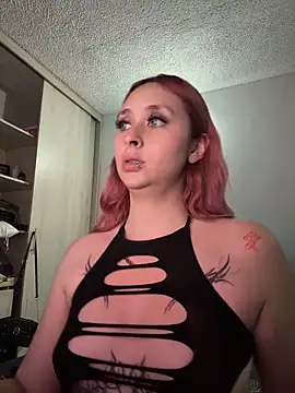 Snapshot of Sophia_LuxxX chatting on 06/02/26, 11:18 Sophia LuxxX online show from 06/02/26, 11:18