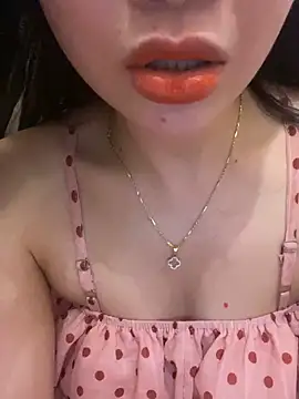 Snapshot of Lisa-sexywet chatting on 06/08/26, 02:17 Lisa-sexywet online show from 06/08/26, 02:17