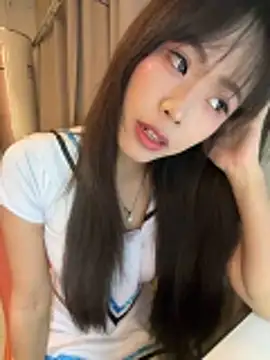 Snapshot of HHH5200 chatting on 05/28/26, 02:58 HHH5200 online show from 05/28/26, 02:58