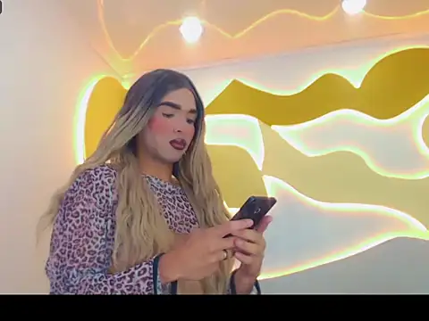 MaiteCandyxx online show from 06/17/26, 02:58