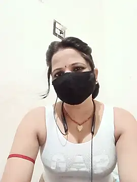 Snapshot of Karishma_bhabi3 chatting on 06/14/26, 04:09 Karishma bhabi3 online show from 06/14/26, 04:09