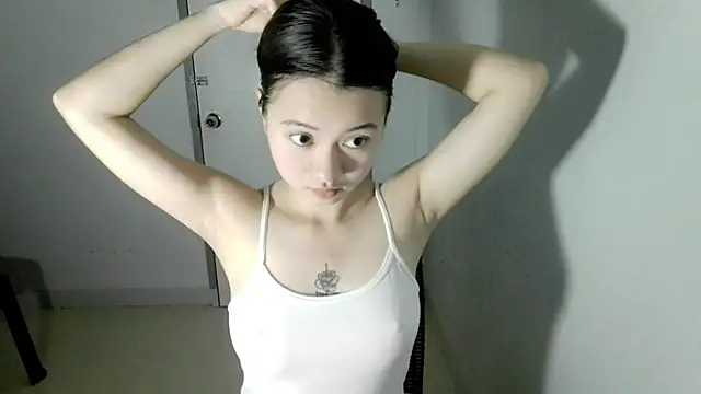 lily cruzz online show from 05/30/26, 08:00